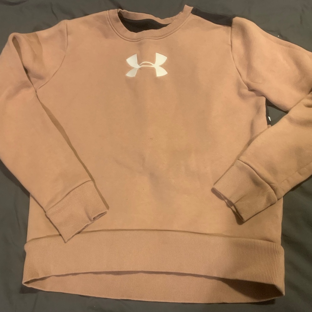 Women’s Under Armour crewneck sweatshirt
